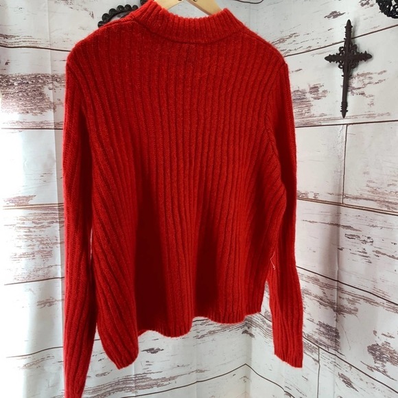H&M Divide Red Mock Turtleneck Sweater L - Picture 5 of 6